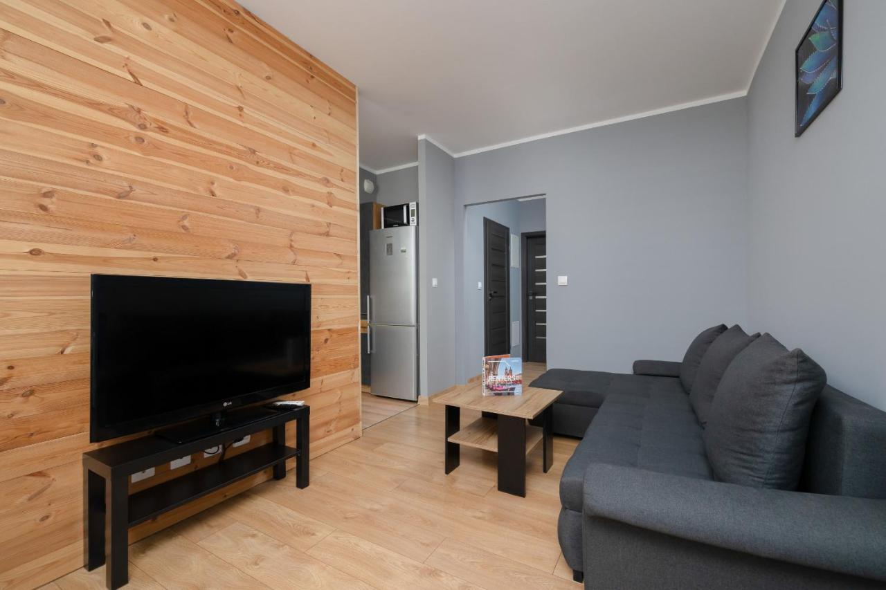 Osiedle Avia Family Apartment In Krakow With Balcony By Noclegi Renters Esterno foto